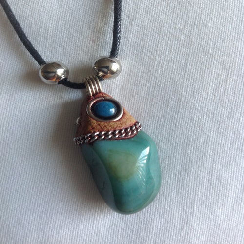 020 - Jade Healing Stone pendant